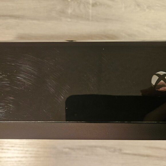 Microsoft Xbox One 500GB Gaming Console Model 1540 - Console Only - Picture 2 of 13